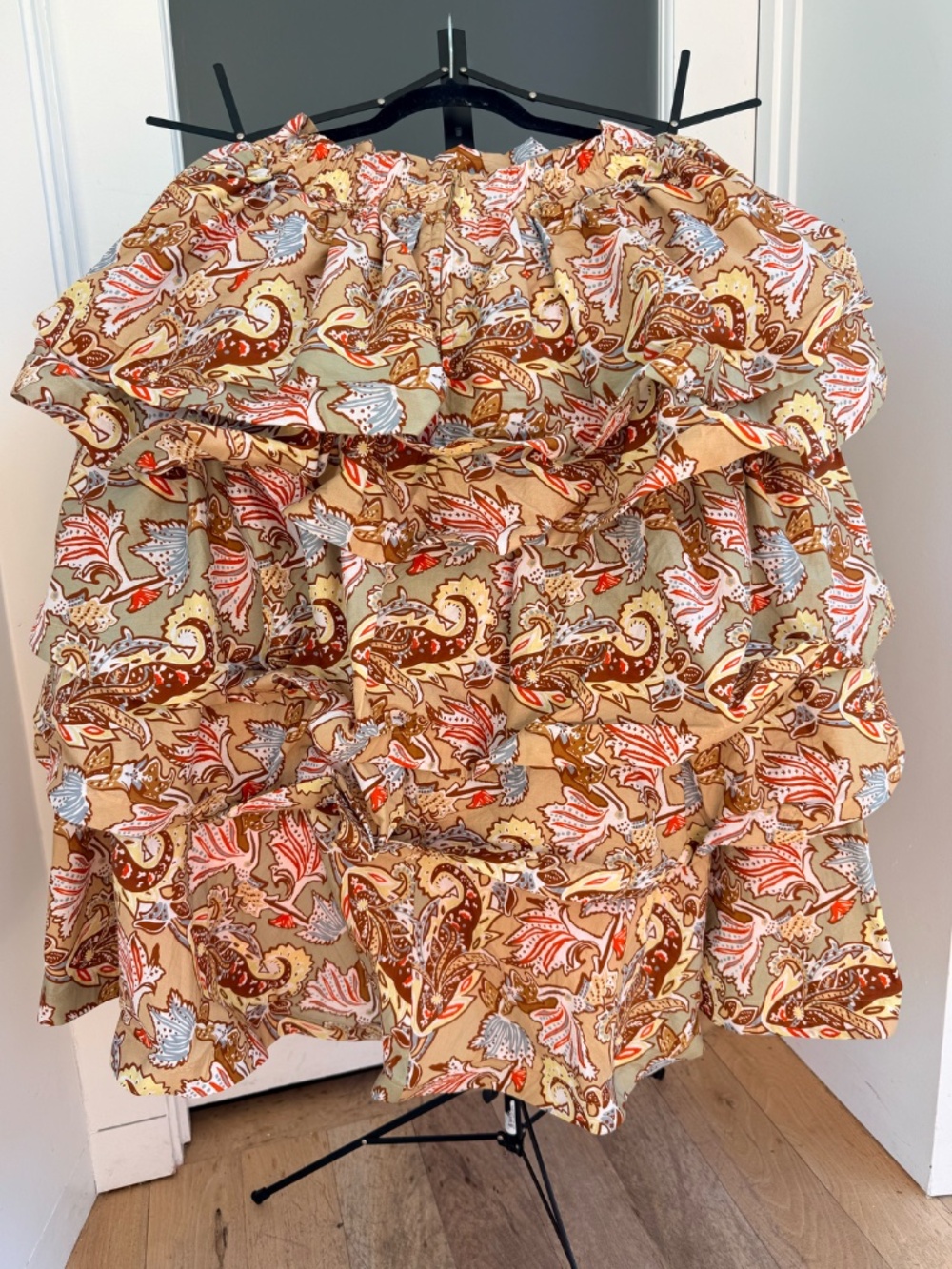 BURU Tiered Ruffle Paisley Floral Mini Skirt Orange Tan Blue M